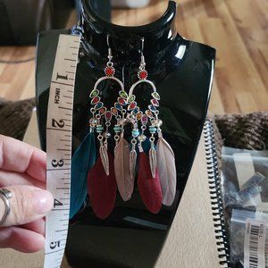 BRAND NEW BEAUTIFUL LONG FEATHER EARRINGS